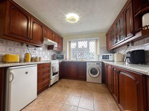 Kitchen- click for photo gallery